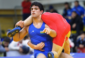 Azerbaijani wrestlers win 5 medals in Kaspiysk tournament